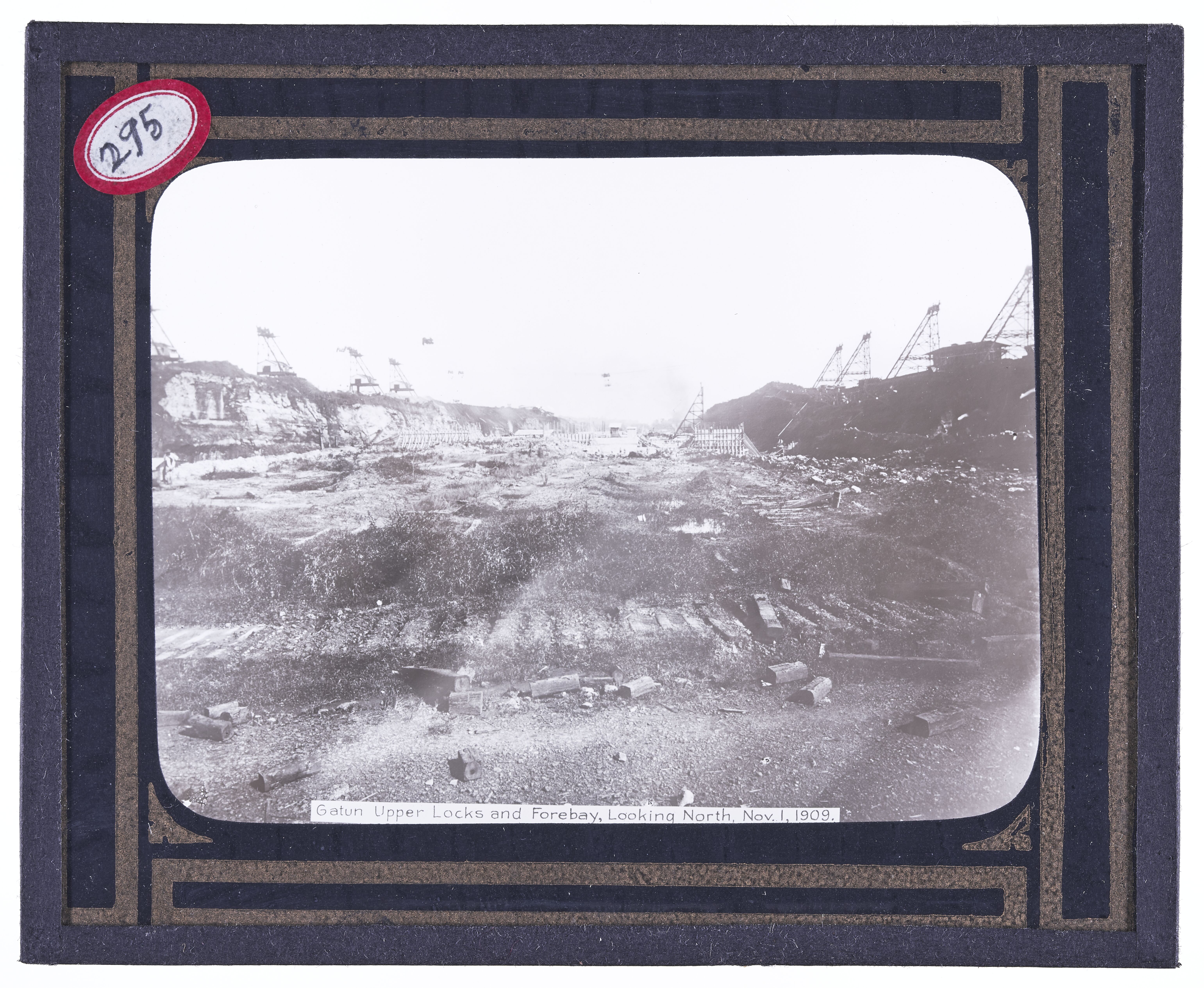 Gatun upper locks and forebay, looking north. November 1, 1909